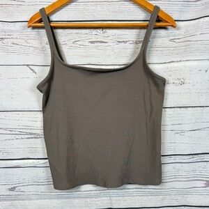 VUORI Women’s Crop Top ribbed fits like M-L see measurements